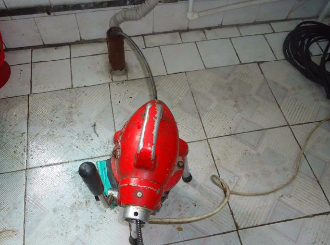 苏尼特左下水道疏通